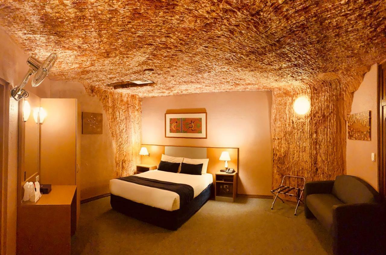 Desert Cave Hotel Coober Pedy Exterior photo